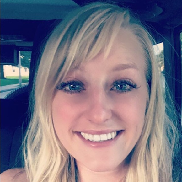 Meet your Posher, Jacqueline - Picture 1 of 1